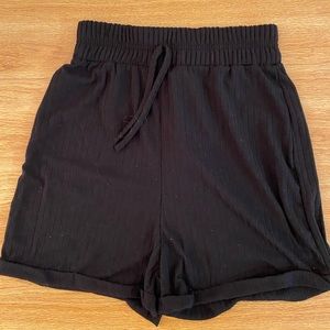 Ribbed High Waisted Short